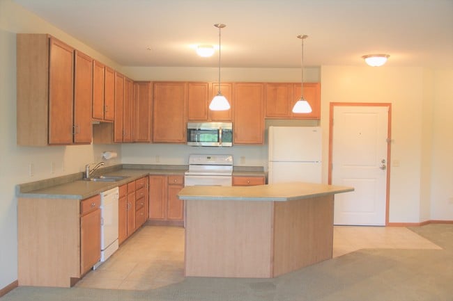 2103 Silver Bell Rd, Unit 204