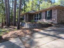 603 Hillcrest Dr in Huntsville, TX - Building Photo