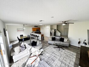 121 Majestic Bay Ave in Cape Canaveral, FL - Building Photo - Building Photo