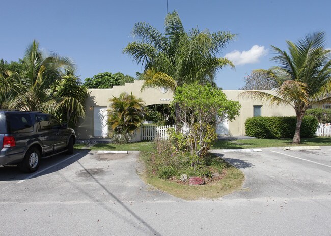 4029 SW 11th St in Miami, FL - Building Photo - Building Photo