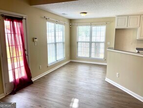 6012 Preserve Pass in Fairburn, GA - Building Photo - Building Photo