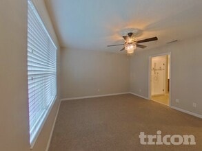 9716 Kinmore Dr in Groveland, FL - Foto de edificio - Building Photo