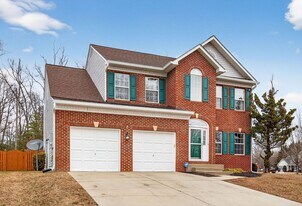 3734 Hastings Ct in White Plains, MD - Building Photo