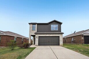 1927 Churchill Downs Dr in Seagoville, TX - Building Photo