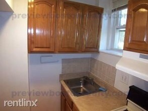 108 Washington St-Unit -APT# B-SD in Boston, MA - Building Photo - Building Photo