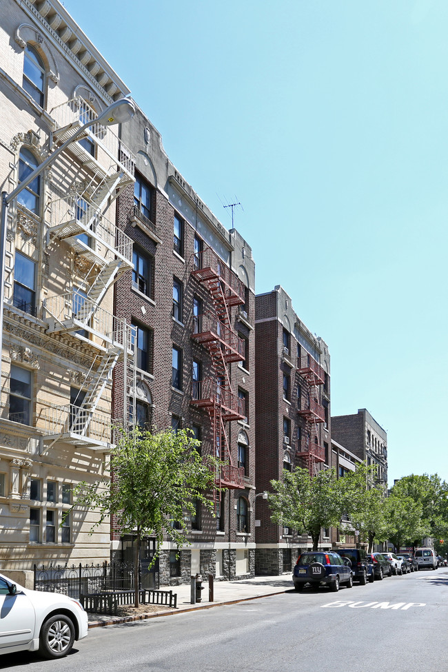 465 W 152nd St in New York, NY - Building Photo - Building Photo