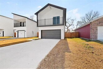 3002 Rochester St in Dallas, TX - Building Photo - Building Photo