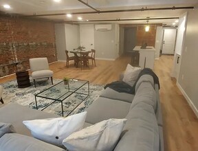 438 Fore St, Unit 3A in Portland, ME - Building Photo - Building Photo