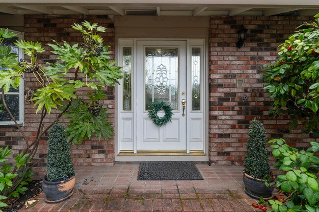 property at 142 Burgess Ct