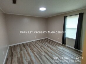 906 S Lena St in Dothan, AL - Building Photo - Building Photo