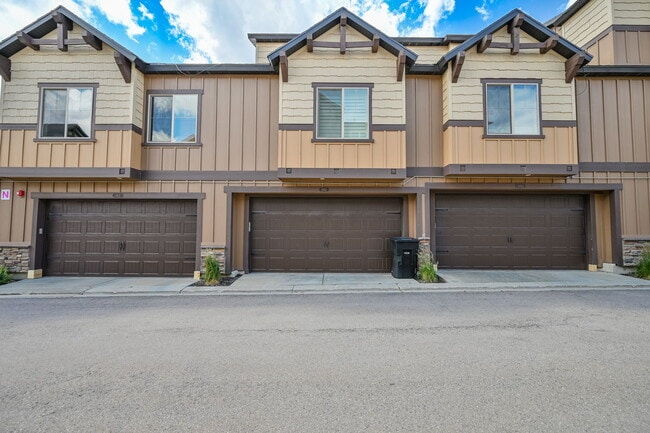 property at 13621 N Freestyle Ln