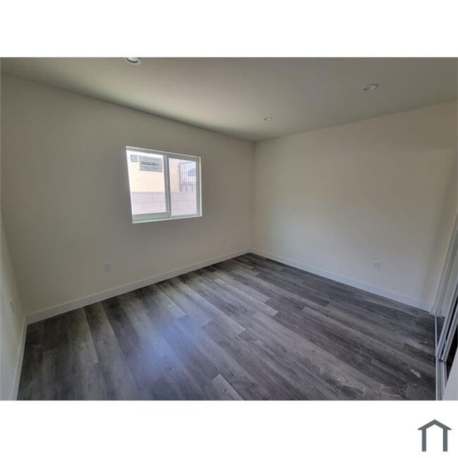property at 8715-8721 Hooper Ave.