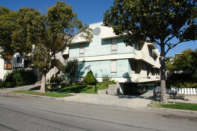 813 E Chestnut St in Glendale, CA - Building Photo - Building Photo