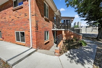 1857 S Jackson St, Unit 1859 in Denver, CO - Foto de edificio - Building Photo