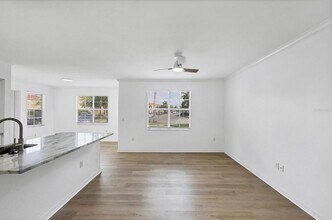 1010 Villagio Cir in Sarasota, FL - Building Photo - Building Photo