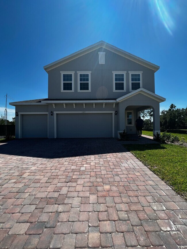 1549 Sky Lks Dr