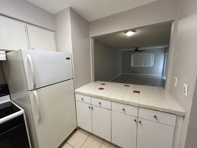 6505 Winfield Blvd in Margate, FL - Building Photo - Building Photo
