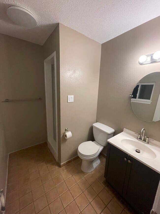 1209 W Copper Ave in Hobbs, NM - Building Photo - Building Photo