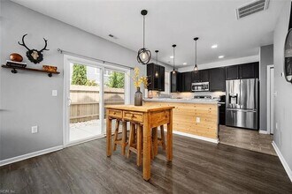 1773 Halesworth Ln in Virginia Beach, VA - Building Photo - Building Photo