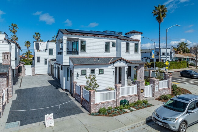 The 4 New Homes @ Westbourne in La Jolla, CA - Building Photo - Building Photo