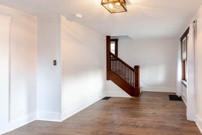 425 E Howard St in Bellefonte, PA - Building Photo - Building Photo