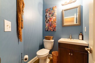 1580 Commerce Dr in Decatur, GA - Building Photo - Building Photo