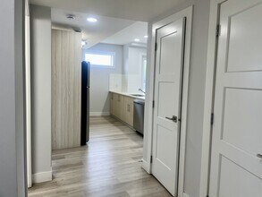 2215-2247 47 St NW in Edmonton, AB - Building Photo - Building Photo