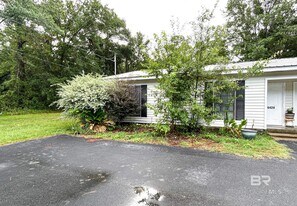 6424 Schoel Ln in Gulf Shores, AL - Building Photo