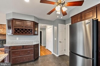 122 Stuart Dr in Winchester, VA - Building Photo - Building Photo