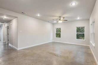 2223 Comet Trail in Granbury, TX - Building Photo - Building Photo