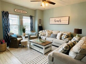 709 Elton Ave in Carolina Beach, NC - Building Photo