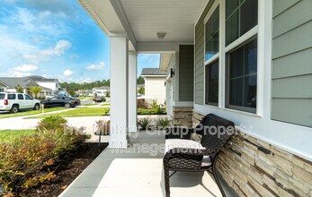 1837 Amberly Dr in Middleburg, FL - Building Photo - Building Photo