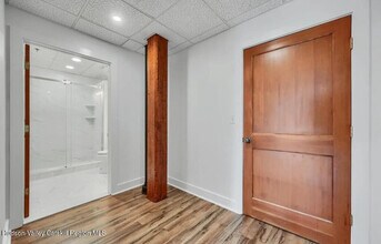 15 Railroad Ave in Kingston, NY - Building Photo - Building Photo