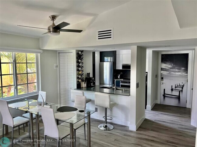 property at 1105 Lake Shore Dr