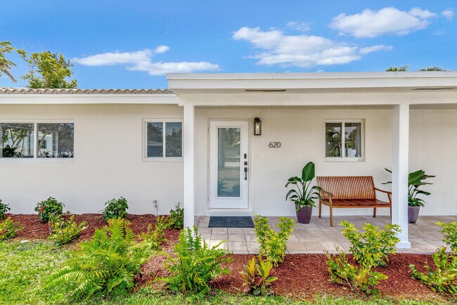 620 Las Palmas Park in Boynton Beach, FL - Building Photo - Building Photo