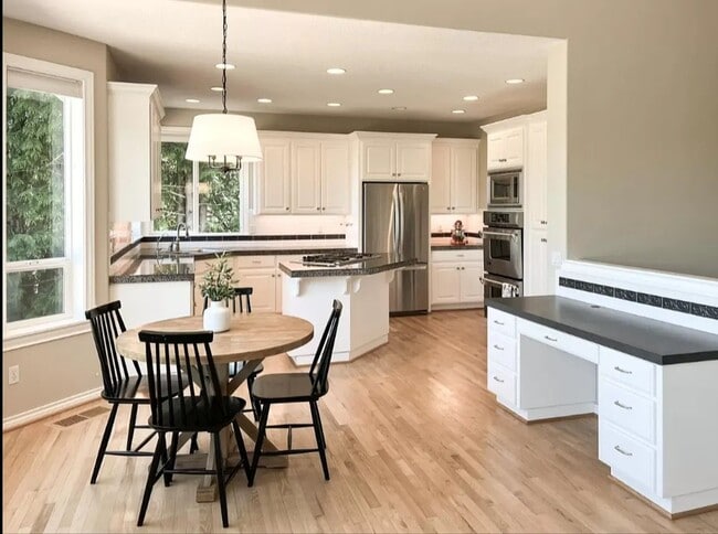 3895 Horton Rd in West Linn, OR - Building Photo - Building Photo