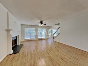 13211 Peacock Ln in Charlotte, NC - Foto de edificio - Building Photo