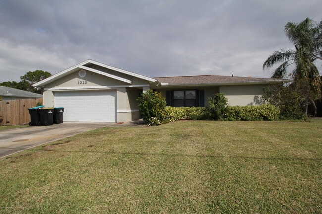property at 1013 Walden Blvd SE