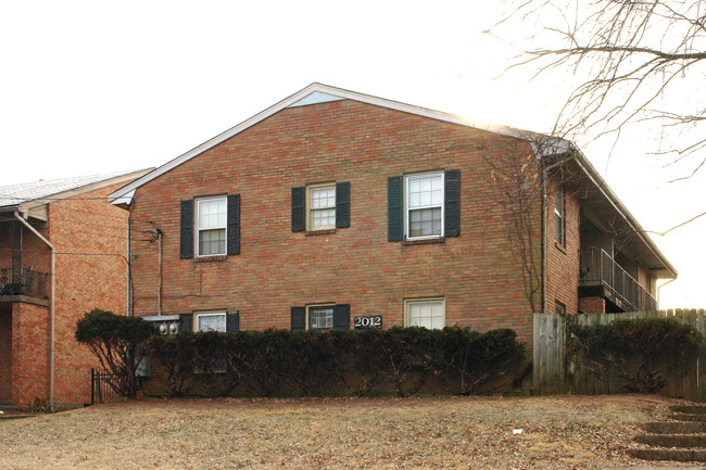 2012 Terril Ln in Louisville, KY - Foto de edificio - Building Photo