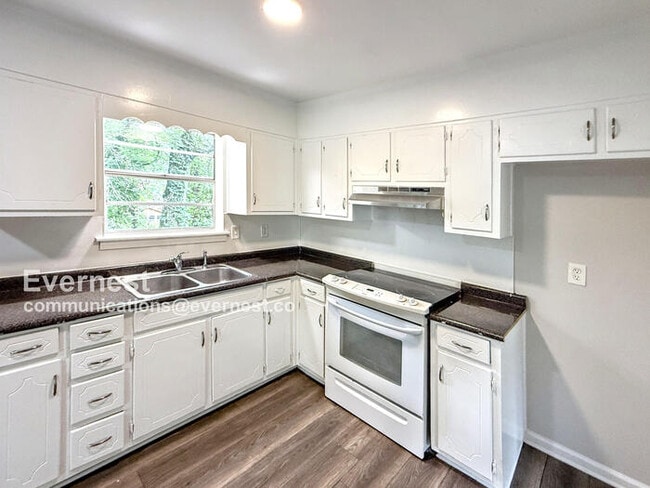 900 Von Dale Dr in Birmingham, AL - Building Photo - Building Photo