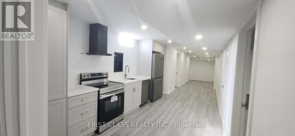 1140 Stuffles Cres in Newmarket, ON - Building Photo - Building Photo