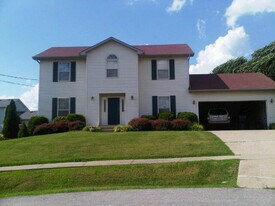 110 Brendenwood Ct in Elizabethtown, KY - Building Photo