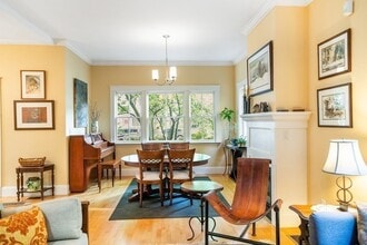 381 Huron Ave in Cambridge, MA - Building Photo - Building Photo