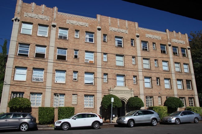 MARQUAM MANOR APARTMENTS (MCM03) in Portland, OR - Building Photo - Building Photo