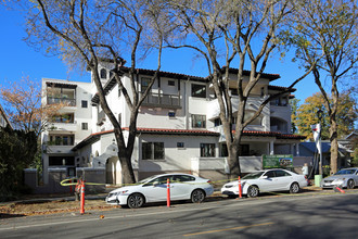 Mission Villas Condominiums in Davis, CA - Building Photo - Building Photo