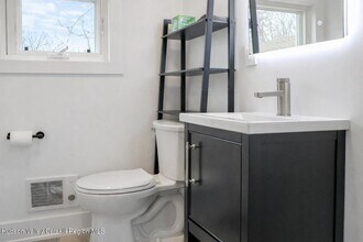 18 Rock City Rd in Woodstock, NY - Building Photo - Building Photo