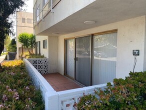 519 Idaho Ave,  1 blocks to Montana in Santa Monica, CA - Building Photo - Building Photo