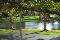 8524 Old Country Manor in Davie, FL - Foto de edificio - Building Photo