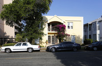 Isabel Apartments in Glendale, CA - Foto de edificio - Building Photo