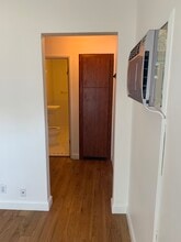 7156 Lexington Ave, Unit 7154 in West Hollywood, CA - Building Photo - Building Photo